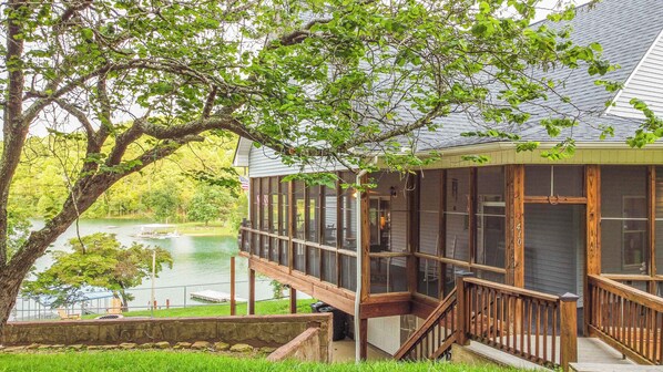 Property grounds - Lakefront Escape with Private Dock (LaFollette)