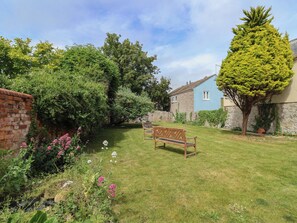 Property grounds - Sea Holly (Lyme Regis)