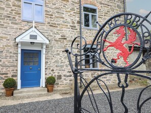 Exterior detail - Upper Dolarddyn (Welshpool)