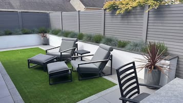 Tempat makan outdoor