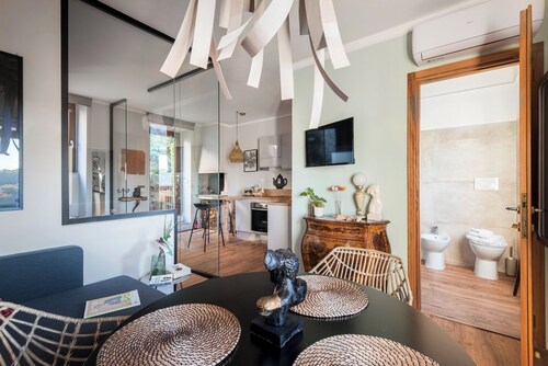 SOPRABOSCO ART & DESIGN APARTMENT