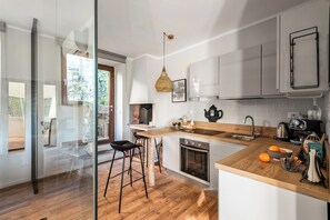 Private kitchen - SOPRABOSCO ART & DESIGN APARTMENT (Calcata Vecchia)