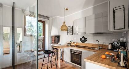 SOPRABOSCO ART & DESIGN APARTMENT