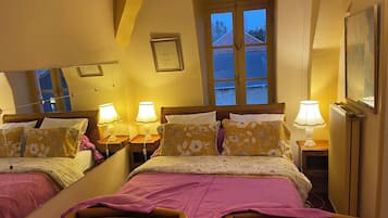 9 bedrooms, iron/ironing board, WiFi, bed sheets
