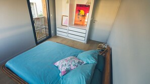 4 camere, ferro/asse da stiro, Wi-Fi