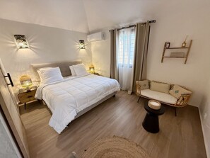 6 makuuhuonetta, silitysrauta/-lauta, ilmainen Wi-Fi, vuodevaatteet