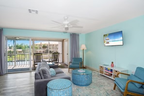 House, Multiple Beds (Monty's Place) | Living area