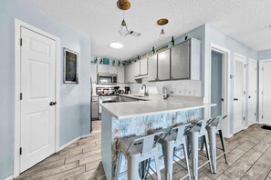 Lejlighed - flere senge (Beachside Villas 1022) | Privat køkken