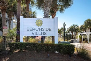 Appart'hôtel, plusieurs lits (Beachside Villas 1022) | Enceinte de l’hébergement