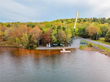 boat launch private community lake Brier Crest Woods