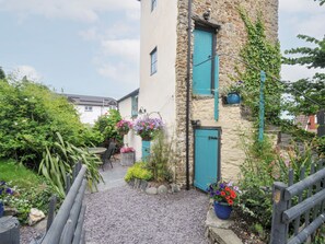 Cottage | Property grounds - Tadworthy Tower (Bideford)