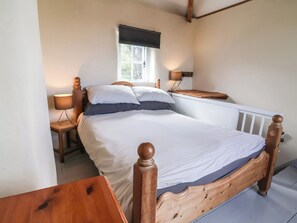 2 bedrooms, individually decorated, individually furnished, free WiFi - Tadworthy Tower (Bideford)