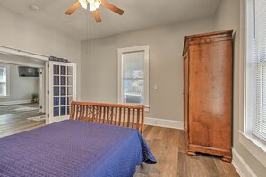 3 bedrooms, WiFi, bed sheets