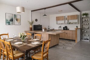 Dining - Your vacation home in Anjou - 10 people, garden, heritage and nature (Chemillé-en-Anjou)