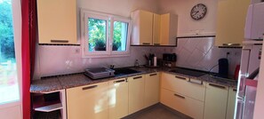 Mikroaaltouuni, uuni, liesi, astianpesukone