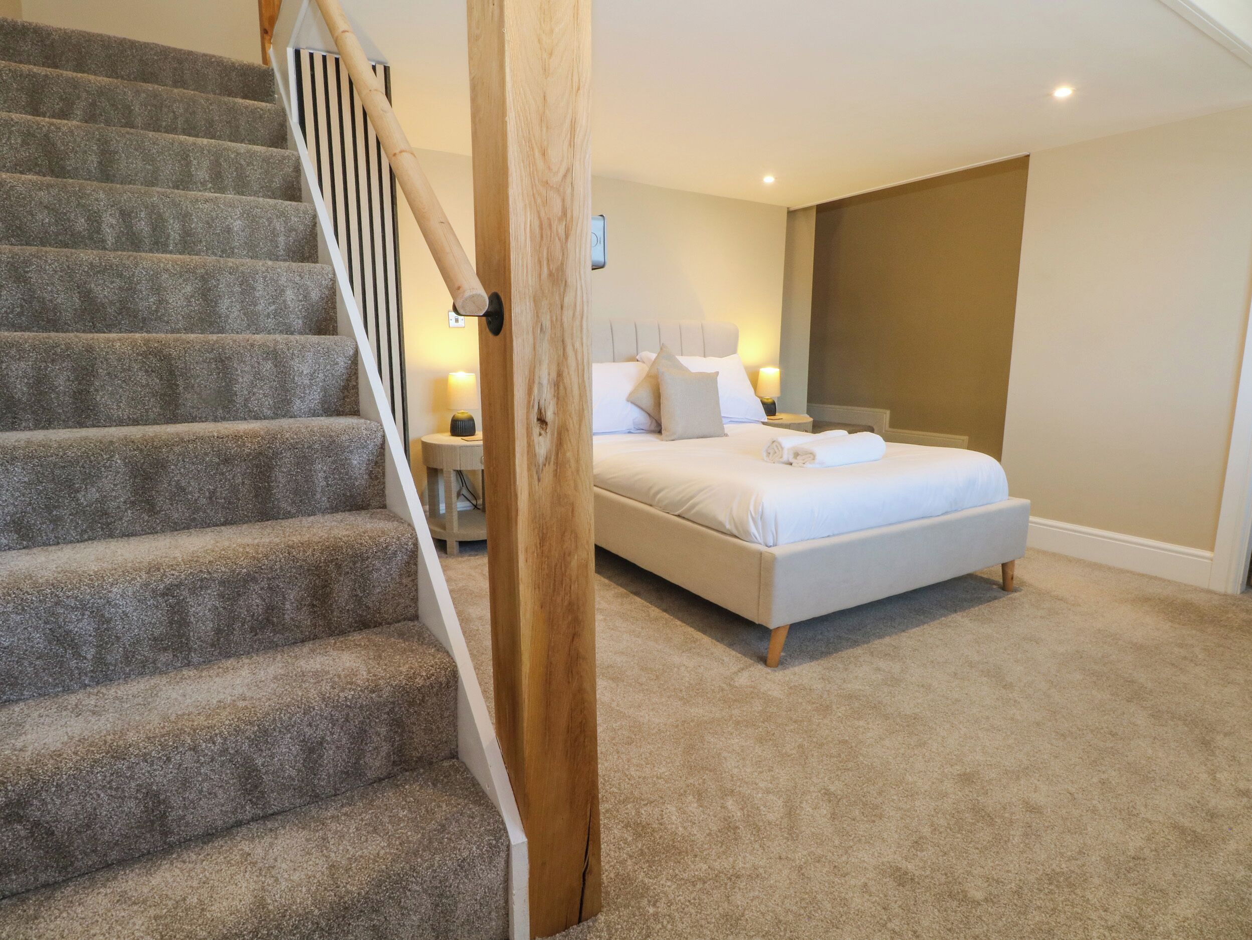 7 habitaciones, decoración personalizada y muebles diferentes 