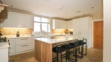 Lavavajillas, utensilios de cocina