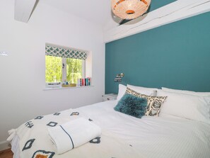 1 bedroom, individually decorated, individually furnished, free WiFi