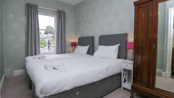 2 bedrooms, individually decorated, individually furnished, free WiFi
