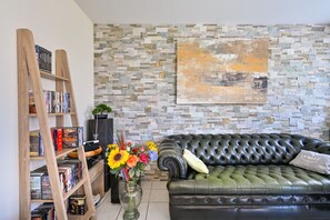 Fernseher, DVD-Player, Stereoanlage