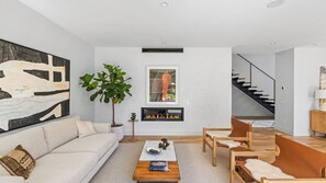 Smart TV, fireplace, stereo