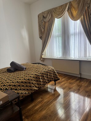 Appartement | 2 chambres, fer et planche à repasser, Wi-Fi gratuit, draps fournis