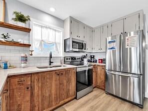Condo, Multiple Beds (Beachside Villas 1131) | Private kitchen