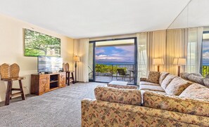 Appart'hôtel (4 Bedrooms) | Salle de séjour | Télévision