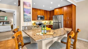 Kondominium (Multiple Bedrooms) | Dapur pribadi