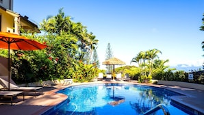 Kondominium (Multiple Bedrooms) | Kolam renang