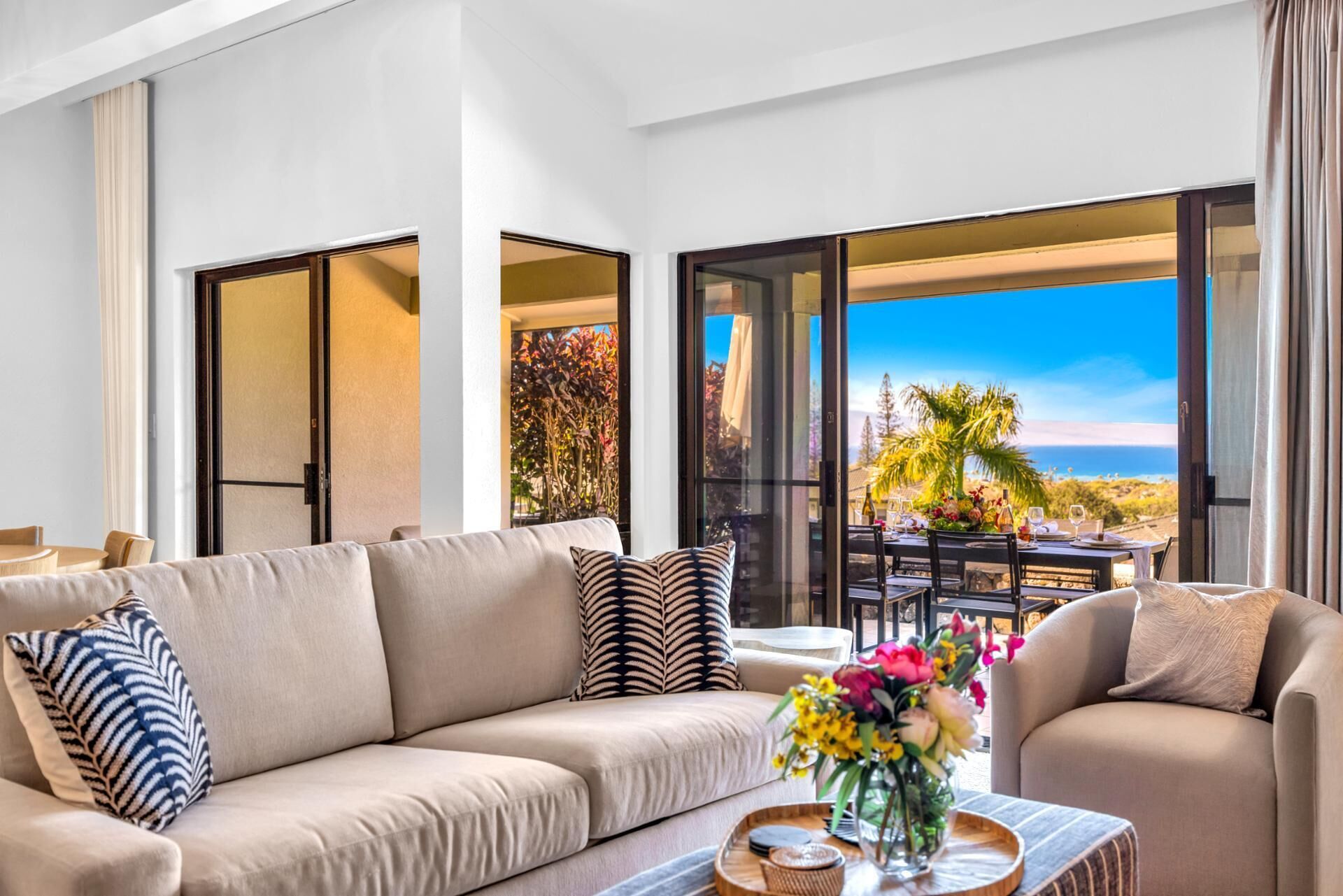 Condo (5 Bedrooms) | Sala de estar | TV