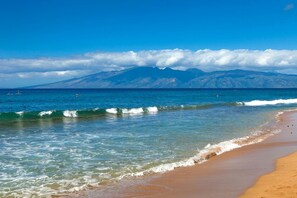 Condo (5 Bedrooms) | Beach | On the beach, white sand