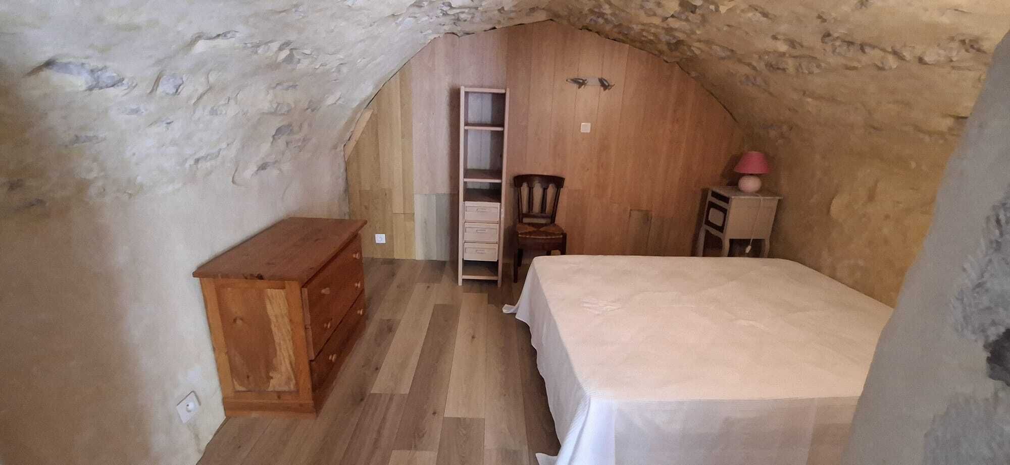 2 camere, ferro/asse da stiro, Wi-Fi gratuito