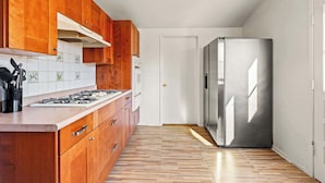 Unclassified image, 3 of 61, button - Cozy Family Retreat With Fireplace & Spacious Yard (Duarte)