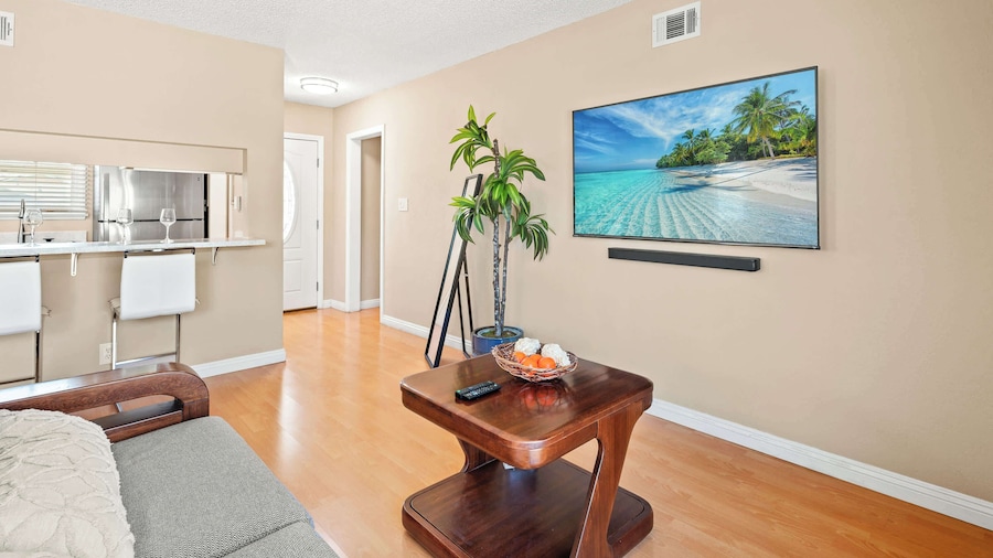 Cozy Getaway Bright, Clean & Fully Equipped