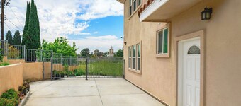 Relaxing Private Getaway With Bright Interiors