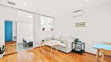 House, 1 Queen Bed, Patio, Mountain View (1733 Los Angeles) | Interior