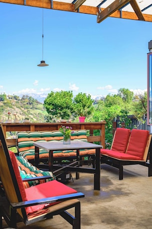 House, 1 Queen Bed, Patio, Mountain View (1733 Los Angeles) | Outdoor dining