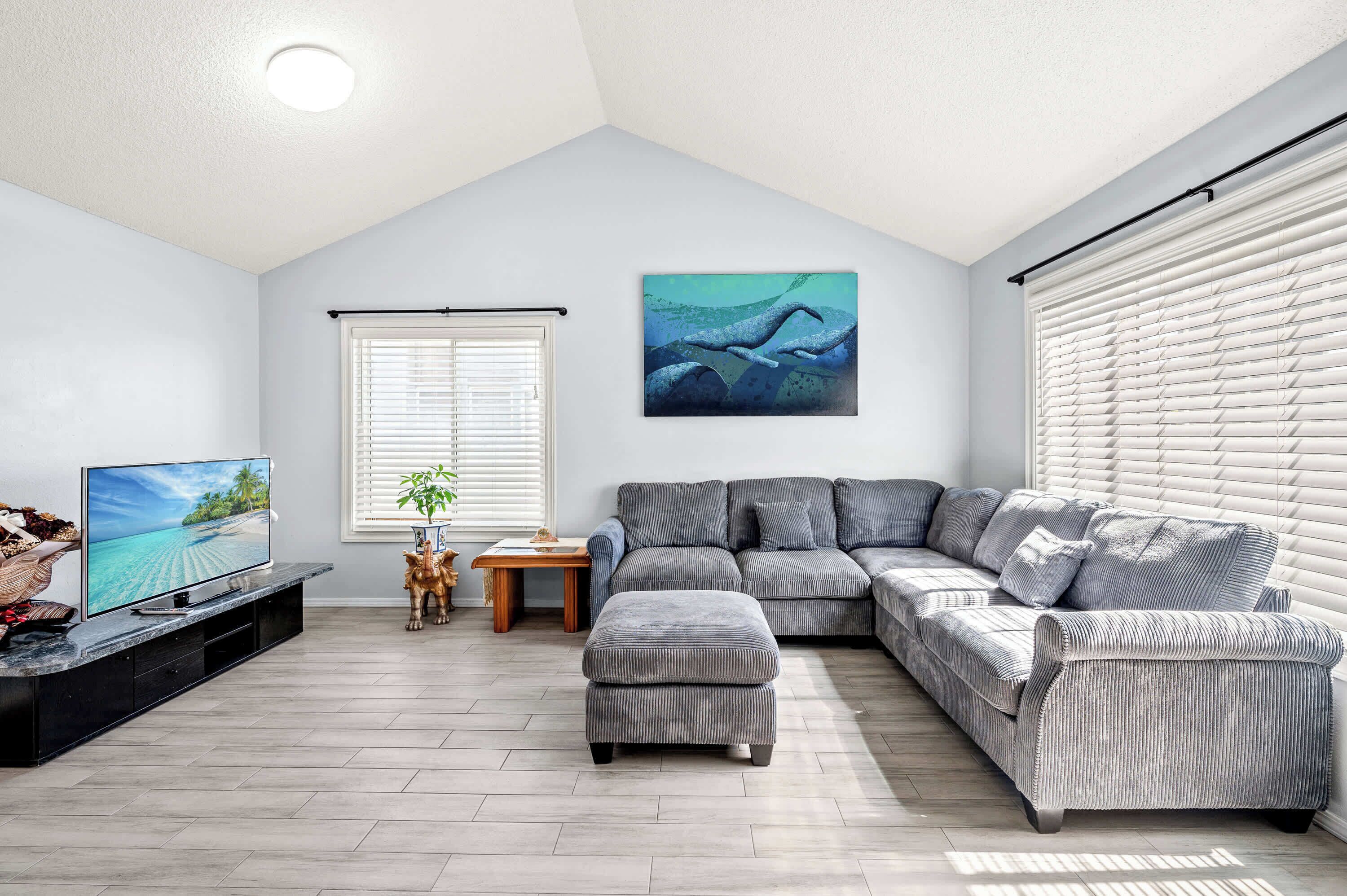 House, Multiple Beds, Patio, Garden View (1477 Ontario) | Living area | 42-inch flat-screen TV with digital channels, fireplace