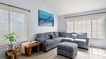 House, Multiple Beds, Patio, Garden View (1477 Ontario) | Living area | 42-inch flat-screen TV with digital channels, fireplace