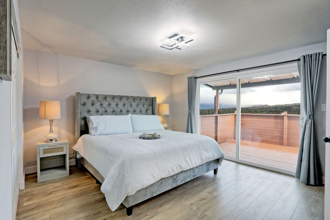 Fer et planche à repasser, Wi-Fi, draps fournis