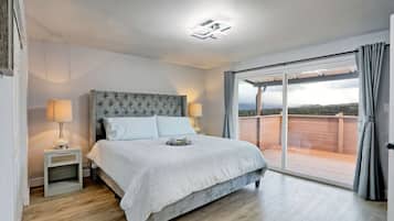 Strykjärn/strykbräda, wi-fi och sängkläder