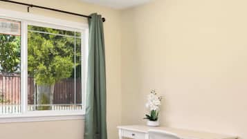 House, Multiple Beds, Patio, Pool View (1734 Hacienda Height) | 3 bedrooms, individually decorated, individually furnished, bed sheets