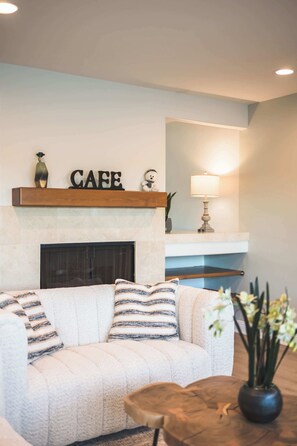 Apartment, Multiple Beds, Patio (25-2 Irvine) | Living area | 42-inch flat-screen TV with digital channels