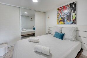 1 habitación, tabla de planchar con plancha, wifi gratis y ropa de cama 