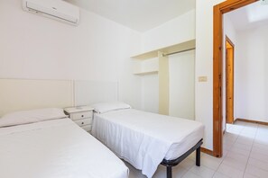 2 bedrooms