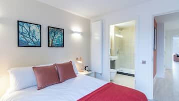 Studio, Non Smoking | Blackout curtains, free WiFi, bed sheets