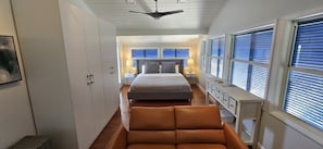 3 chambres, coffres-forts dans les chambres, bureau
