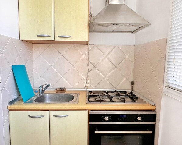 Microwave, oven, stovetop