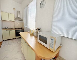 Microwave, oven, stovetop